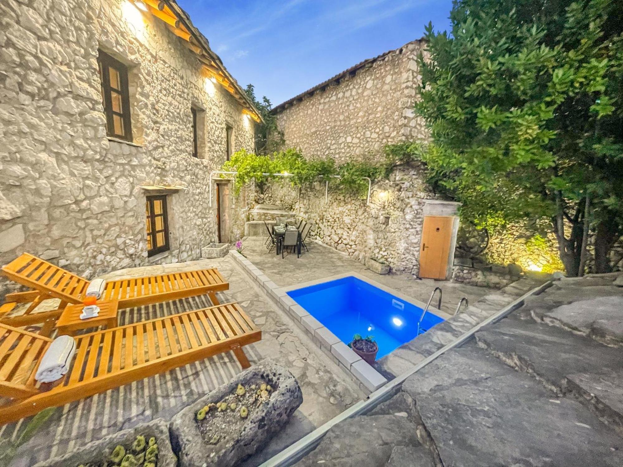 Villa Historic Pocitelj With Pool And Incredible Views On The River And Landmarks מראה חיצוני תמונה