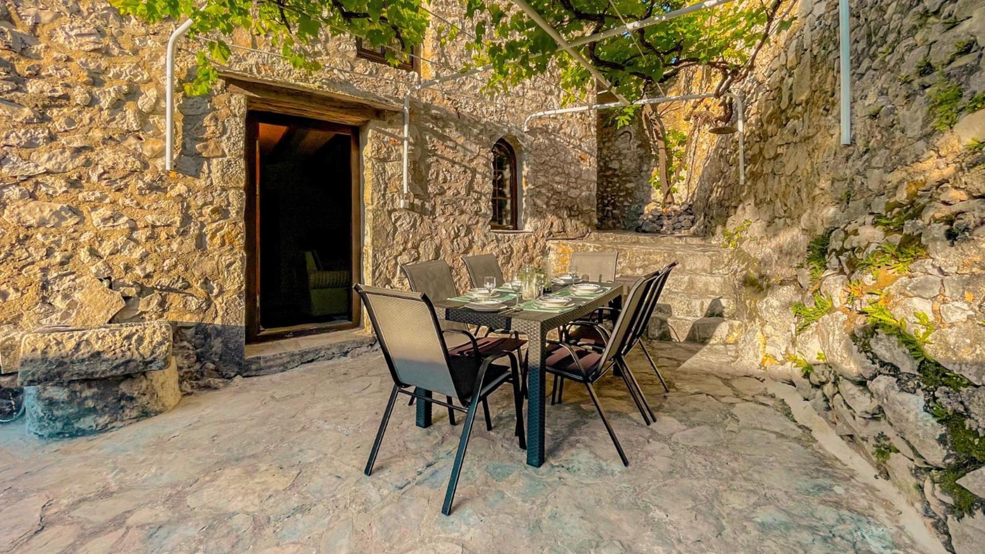 Villa Historic Pocitelj With Pool And Incredible Views On The River And Landmarks מראה חיצוני תמונה